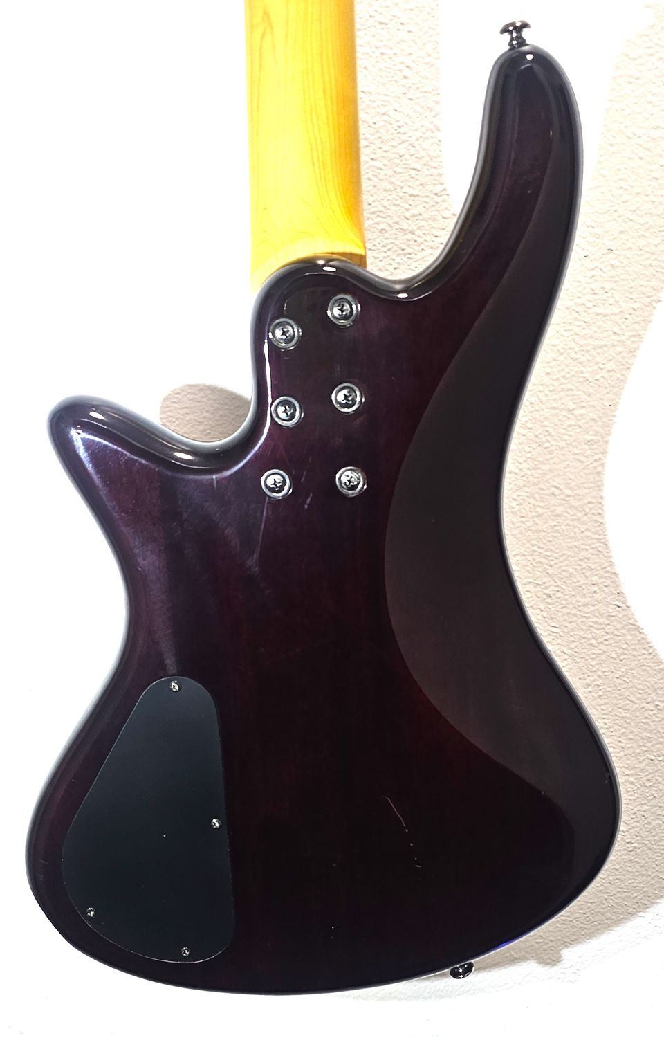 Schecter Diamond Series Stiletto Extreme-4