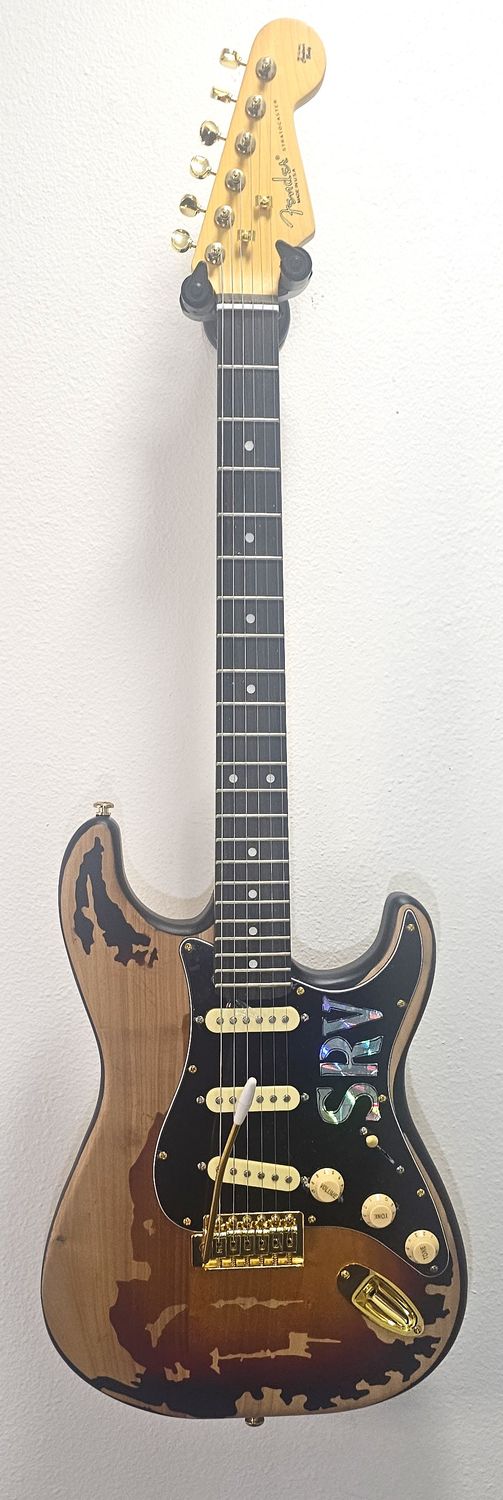 NEW Fender Stevie Ray Vaughan Stratocaster COPY RELIC