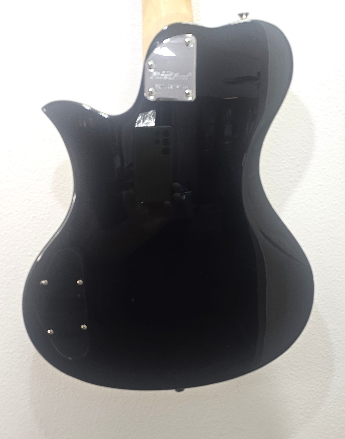 First Act ME506 Black