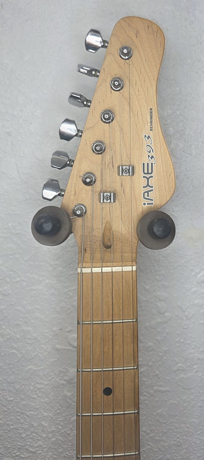 Behringer iAXE 393 Electric Guitar