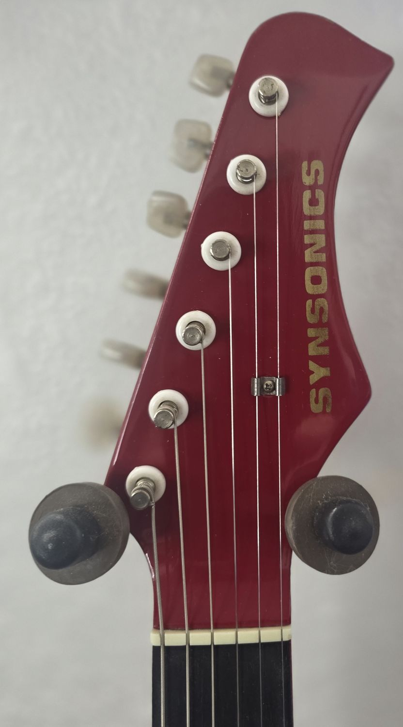 Synsonics 7010S 1980s Red Travel Guitar