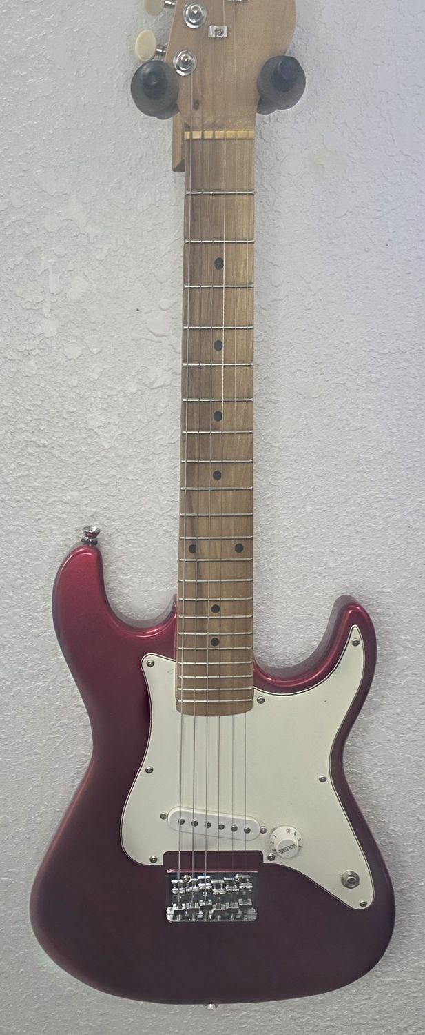Harmony H80 Vintage 1990's Mini Strat Style Electric Guitar - Candy Apple Red