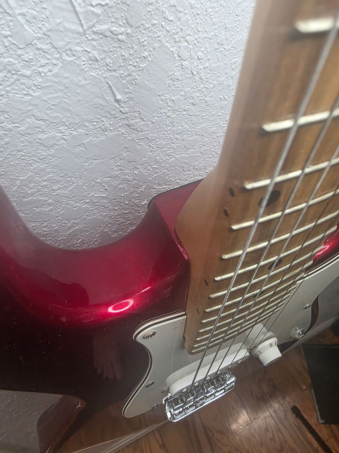 Harmony H80 Vintage 1990's Mini Strat Style Electric Guitar - Candy Apple Red