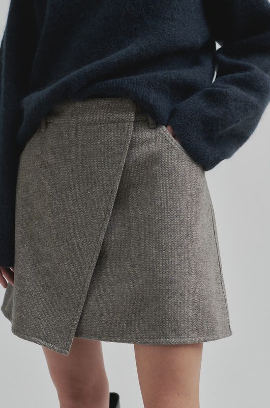 Levi Skirt - Volcanic Ash