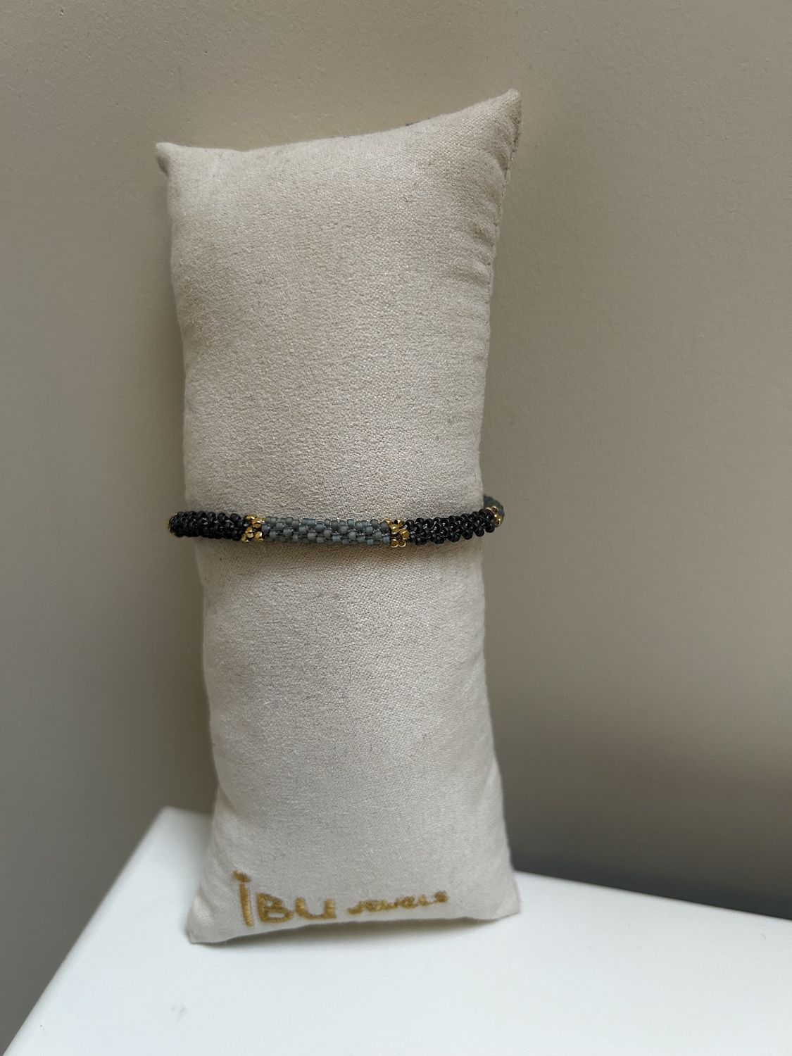 Jill Round Stripe Bracelet Grey