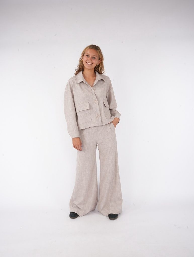 Vest Lot, Colour: Casela