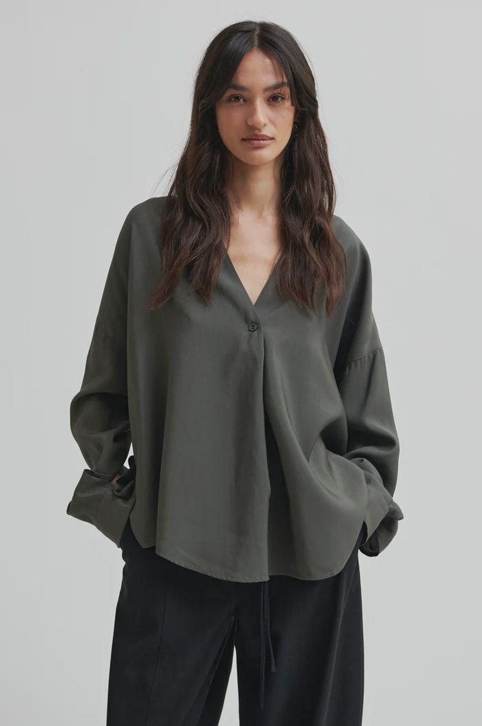 Timeline Blouse - Beluga