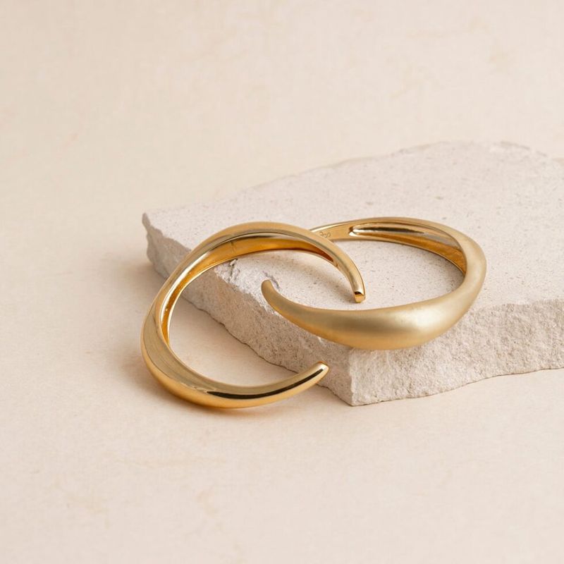 Vive Matt Gold Cuff