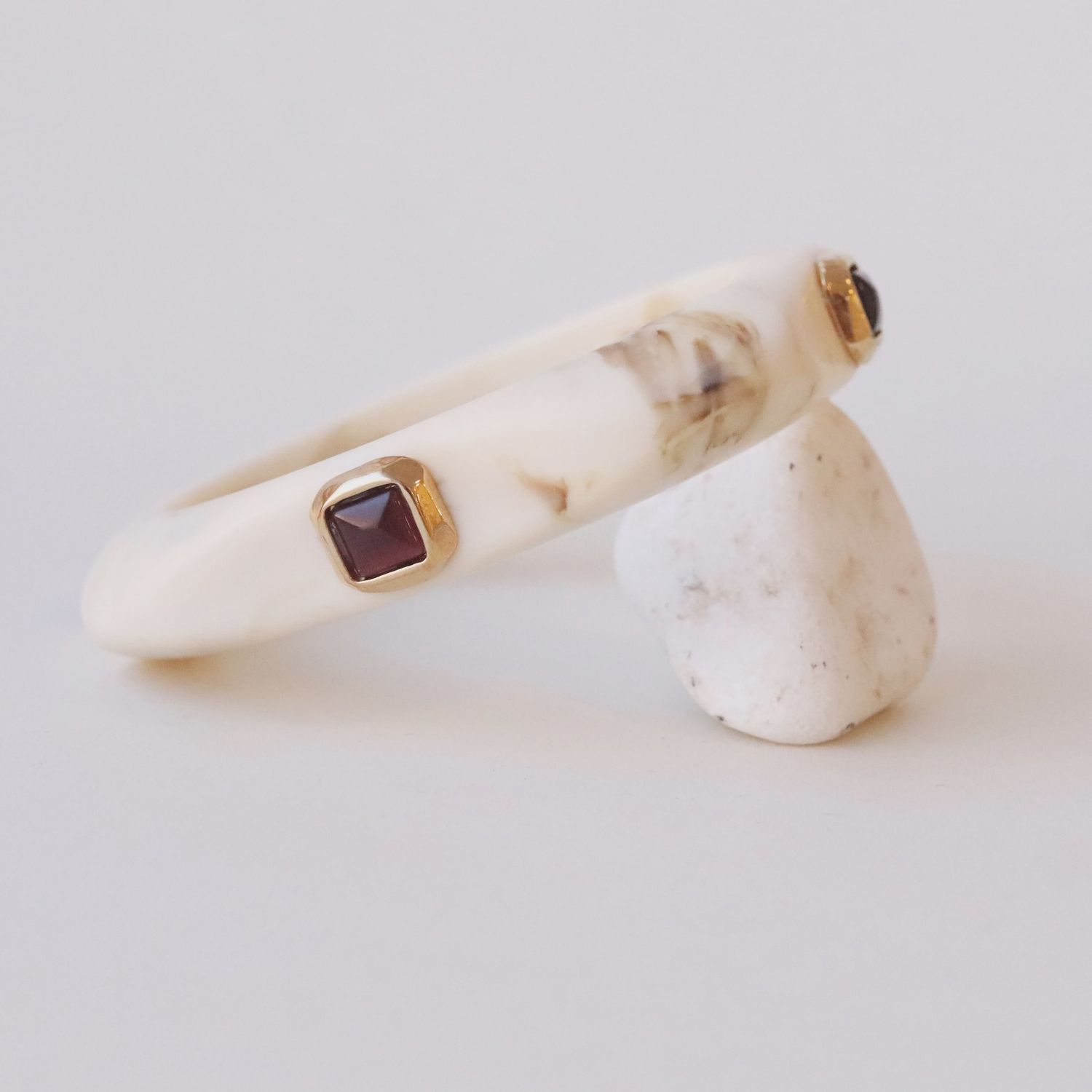 Petit Marble Bracelet By Saira - Emolo, Colour: Cream Small