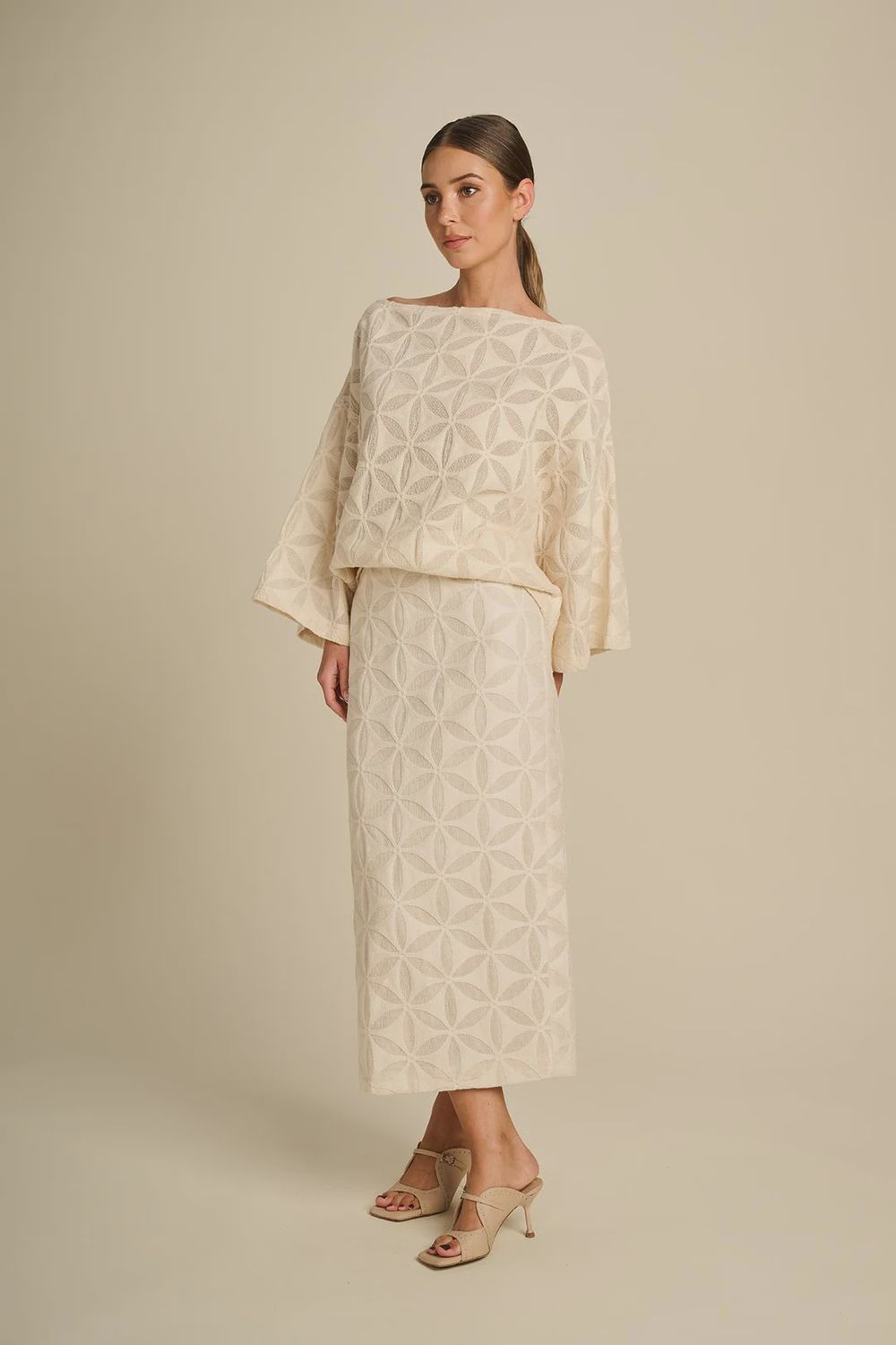 Skirt Minimal - Ivory Echo Lace