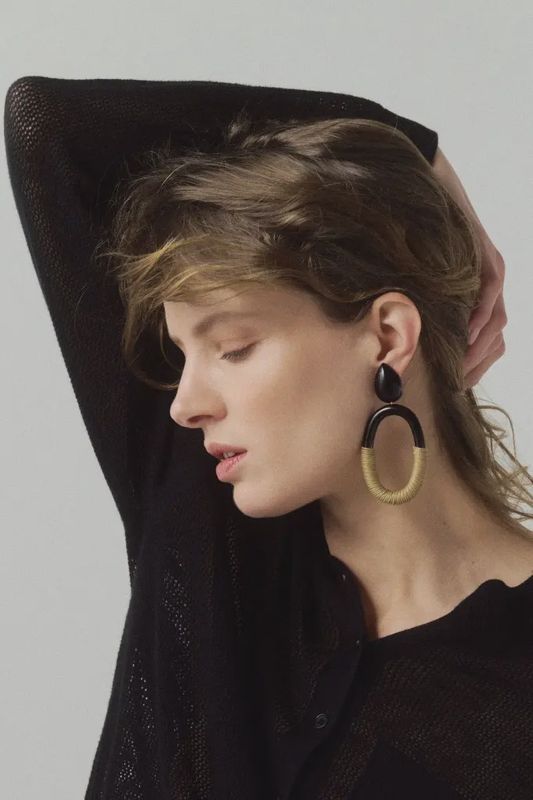 Zola Earpost - Black