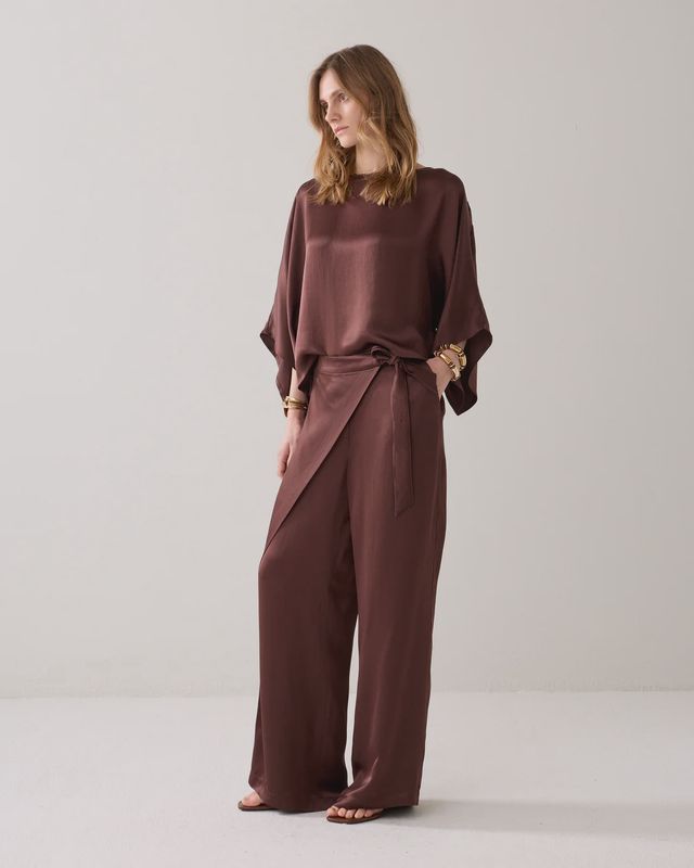 Top Heavy Silk Touch - coffee