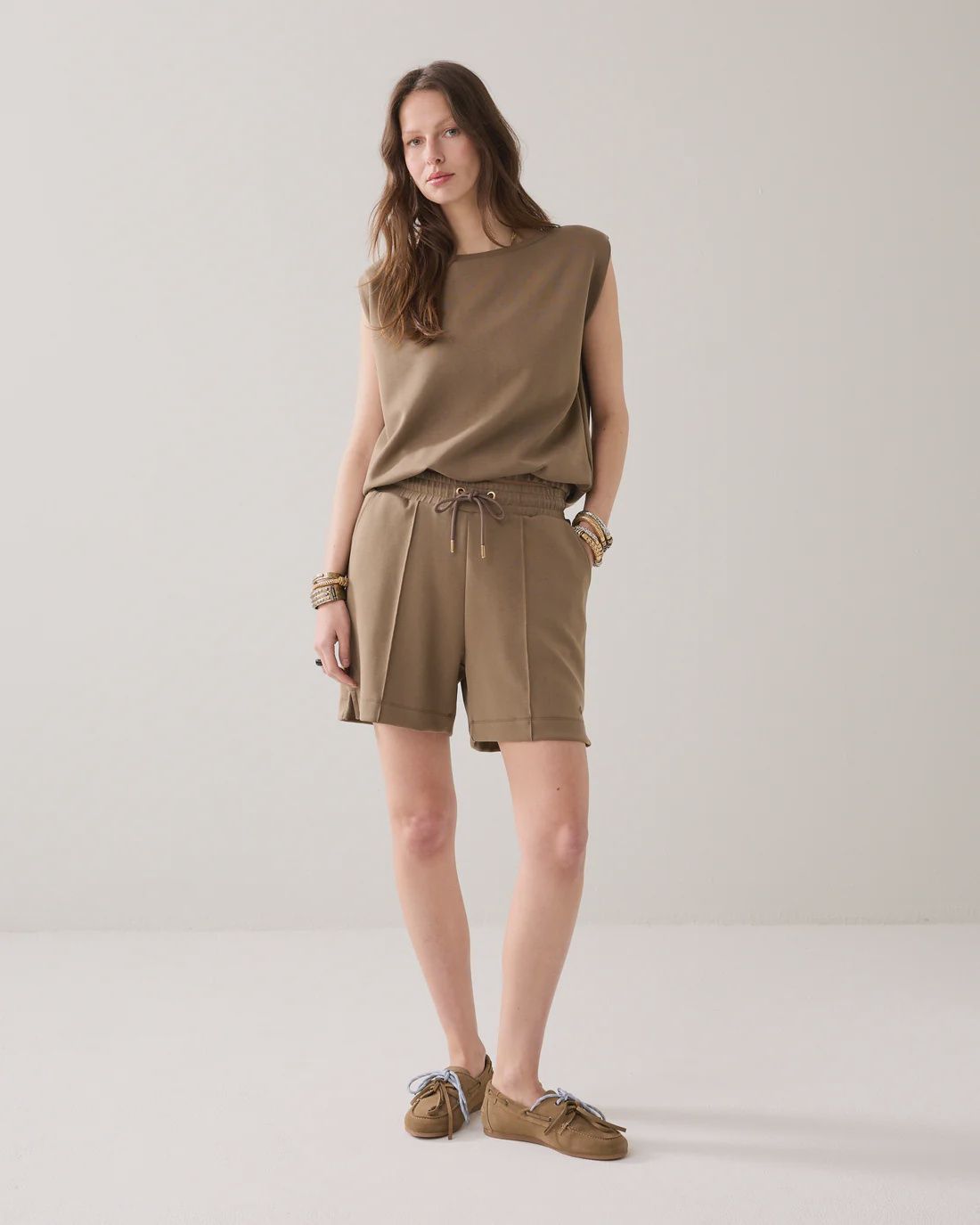 Short Soft Scuba - dark clay