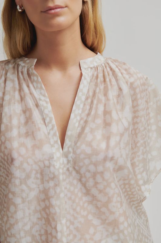 Shades Blouse - plaza taupe