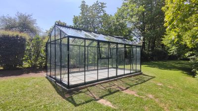 Serre 3,00 breed 6,00 lang Serre 3,00 breed 6,00 lang