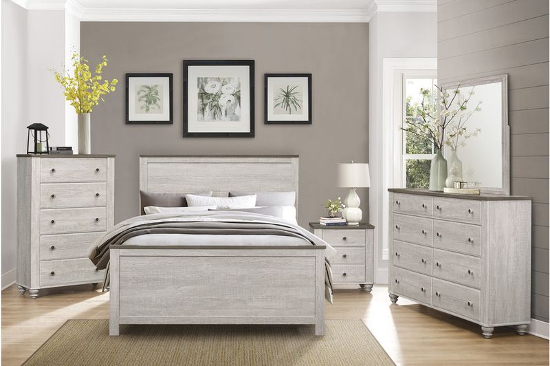 Nashville 4 Pc Queen Bed Set (Q Bed, Dresser, Mirror, and Nightstand)