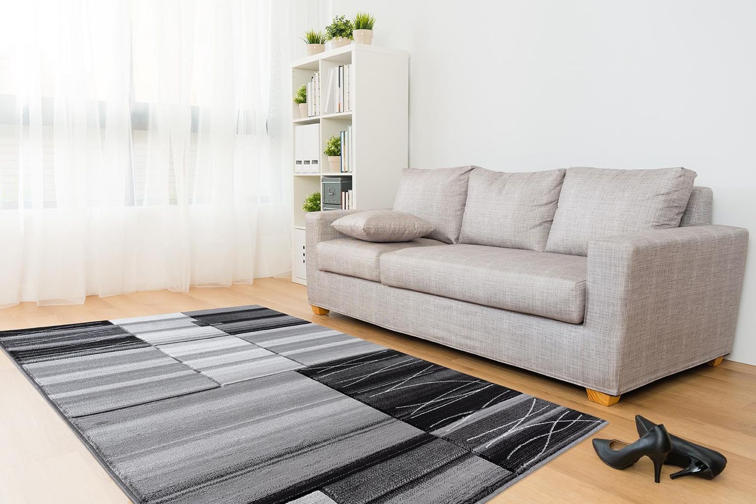 Glamour Collection GM16 5&#39;2&quot;X7&#39;5&quot; Rug