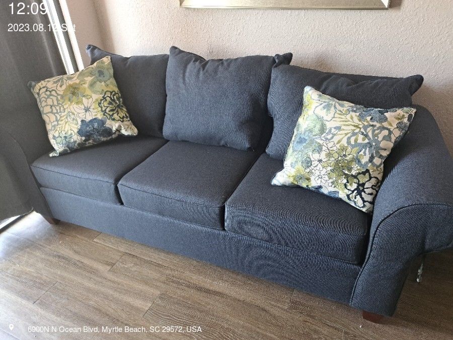 4530 Sofa in Stoked Blue