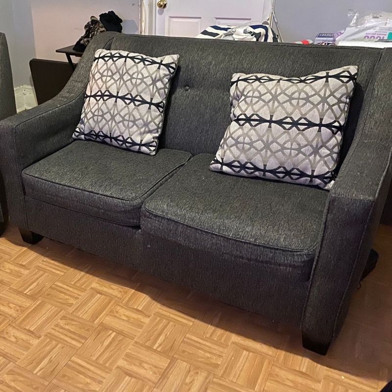 4520 Loveseat in Stoked Ash