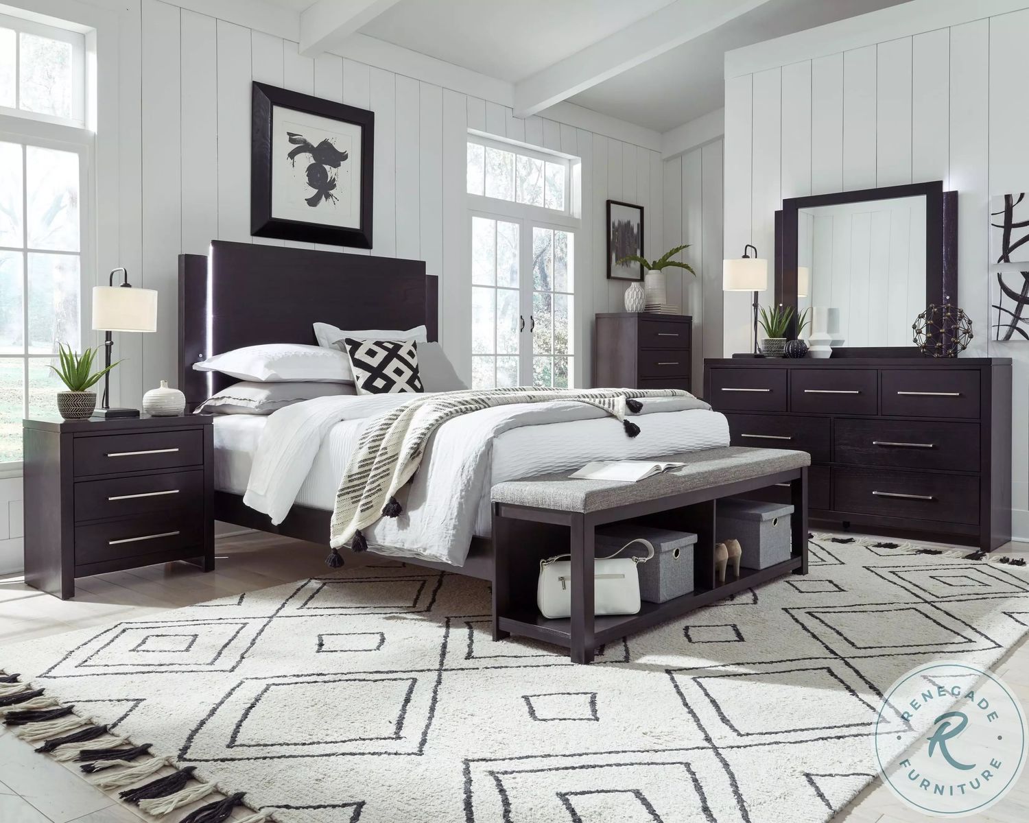 Foxfire 4 Pc. Queen Bed Set (Queen Bed, Dresser and Mirror, Nighstand)