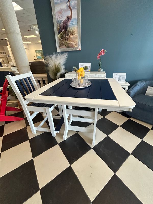44" Outdoor Counter Height Dining Table W/Border in White/Patriot Blue