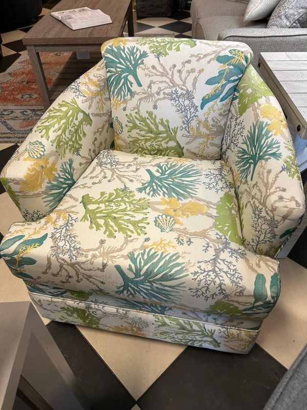 40SW Barrell Chair w/Swivel in Bing Surf (Grade Z8) by Stanley