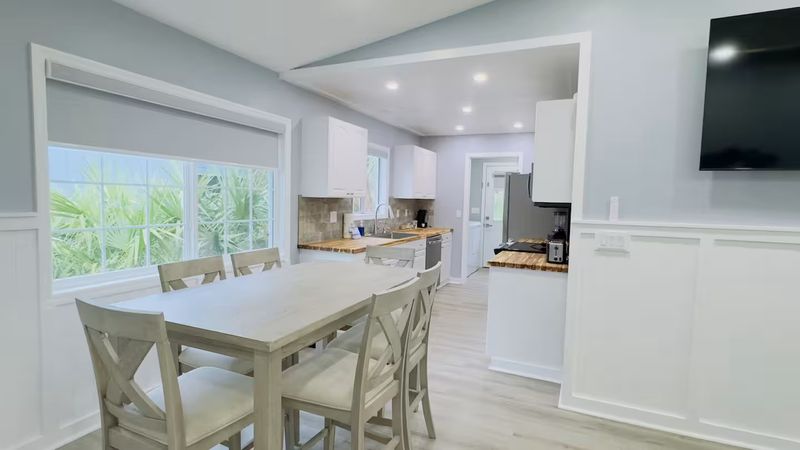 Prescott Collection 7 Pack  Dining Set in Light Gray Finish (Table and 6 Chairs)