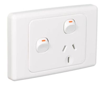 CLIPSAL 2000 SERIES SINGLE GPO POWERPOINT WITH EXTRA SWITCH 2015X