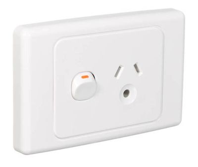 2000 SERIES LIGHTING SWITCHED SOCKET WITH ROUND EARTH PIN 2015L