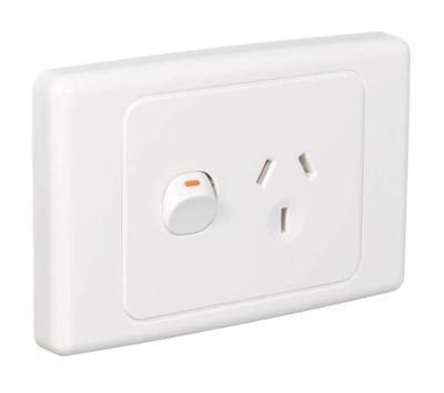 CLIPSAL 2000 SERIES SINGLE GPO 10A WHITE 2015-WE