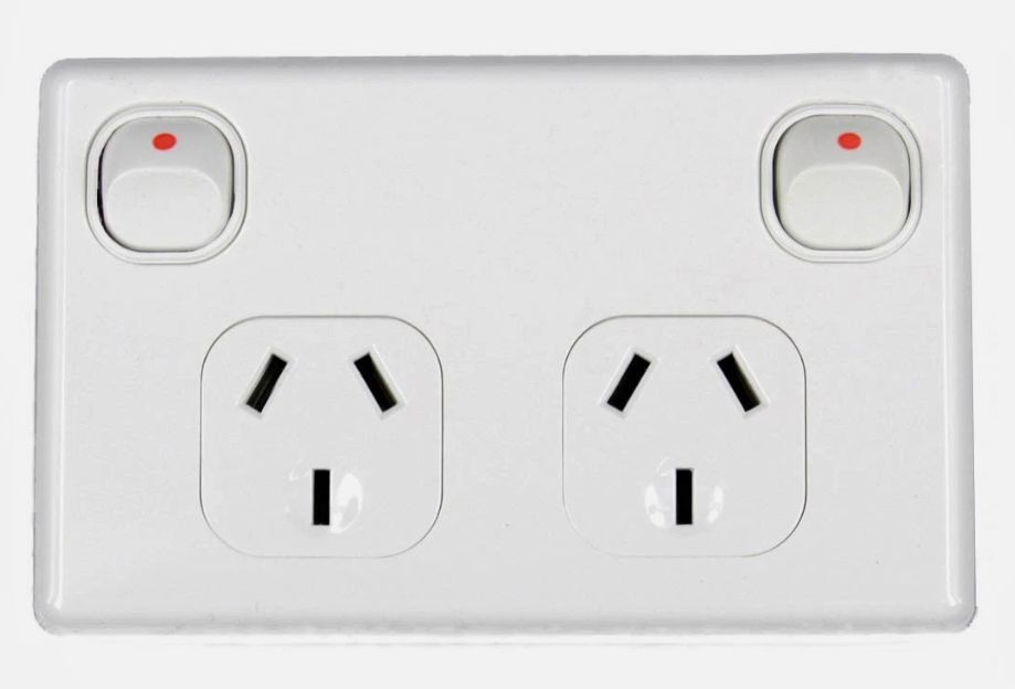 Double GPO 10A White Classic GPO2