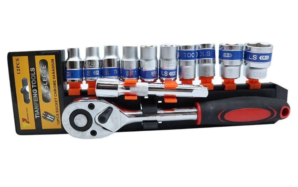 12 Piece Ratchet Socket Set 8-24mm Extension Handle S953
