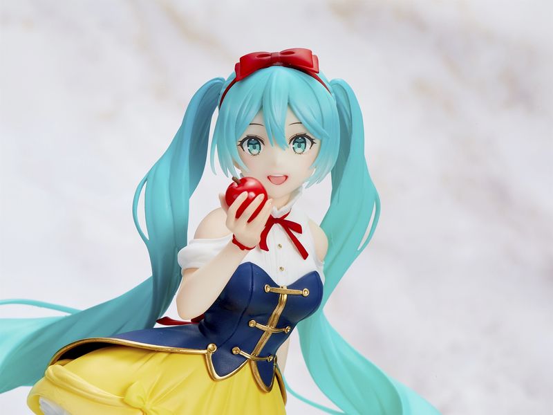 Wonderland Figure: Hatsune Miku - Snow White
