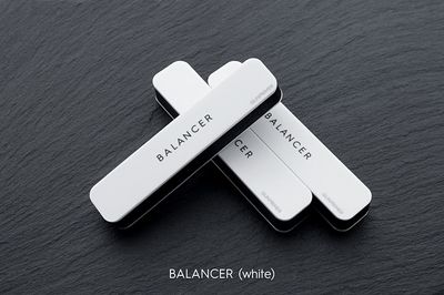BALANCER WHITE