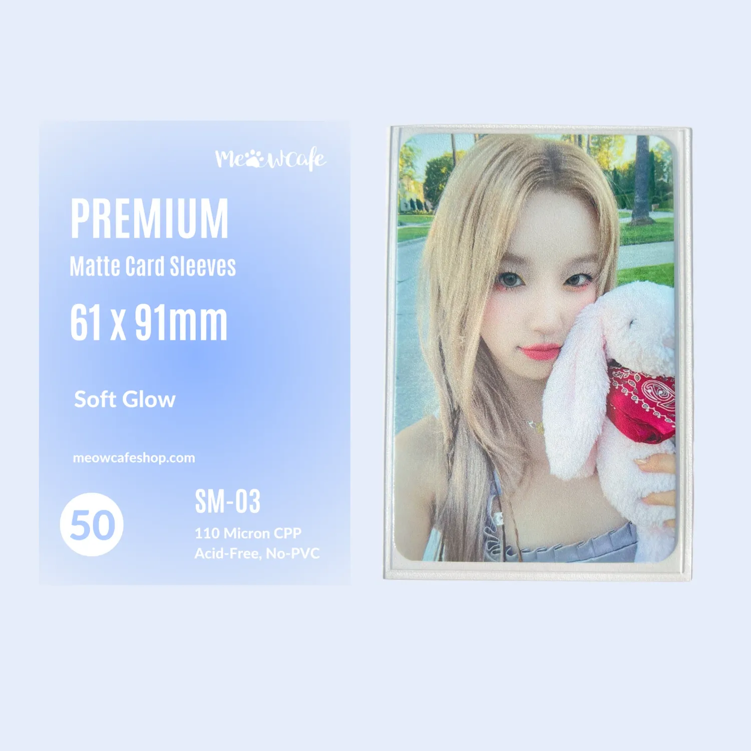 Premium Matte Card Sleeve: 61 x 91 mm Soft Glow (50)