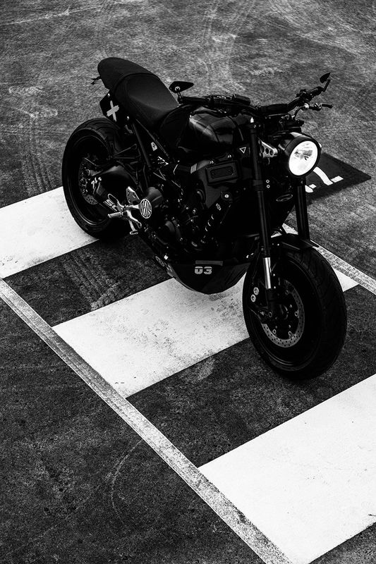 MOTOS