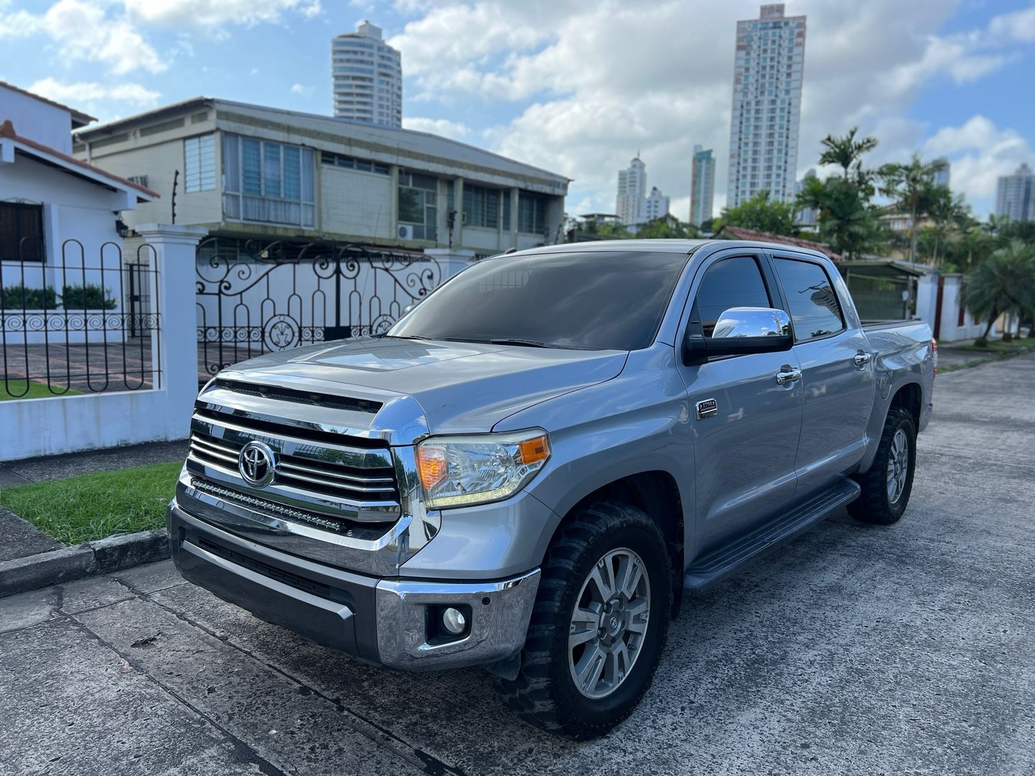 Toyota tundra