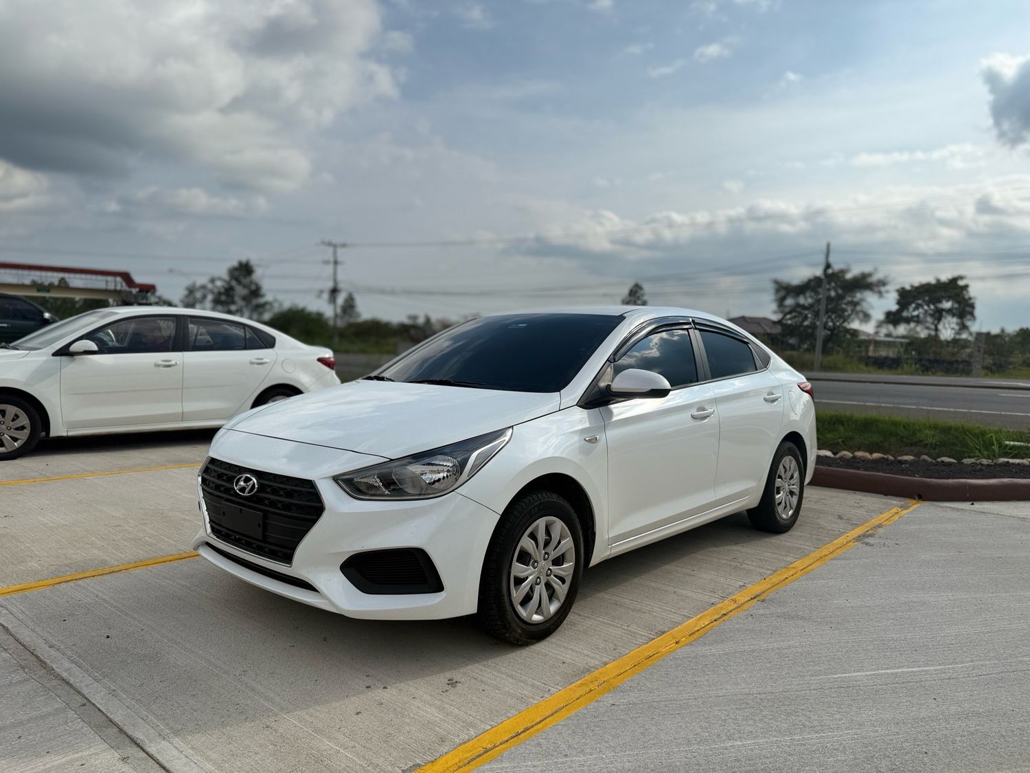 HYUNDAI ACCENT SOLARIS 2023