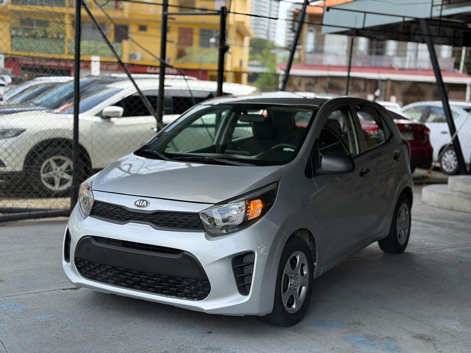 Kia Picanto automático