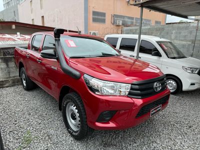 TOYOTA HILUX 2023 4x4 35km