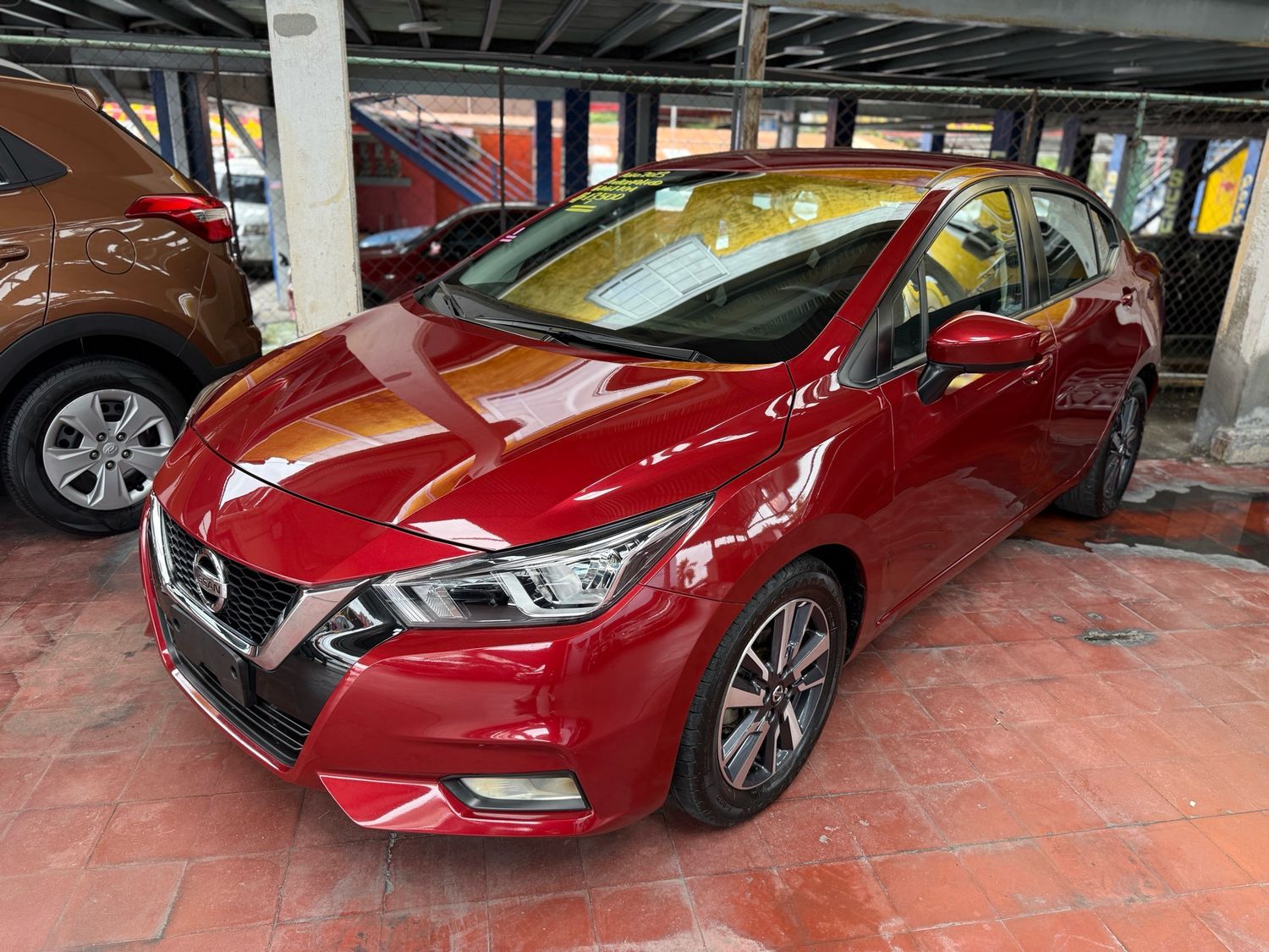 NISSAN VERSA 2023