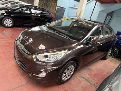 HYUNDAI ACCENT 2016 AUTOMÁTICO