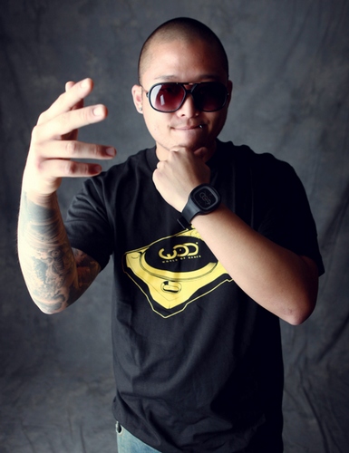 &quot;Turntables&quot; - Black - Men&#39;s Tee