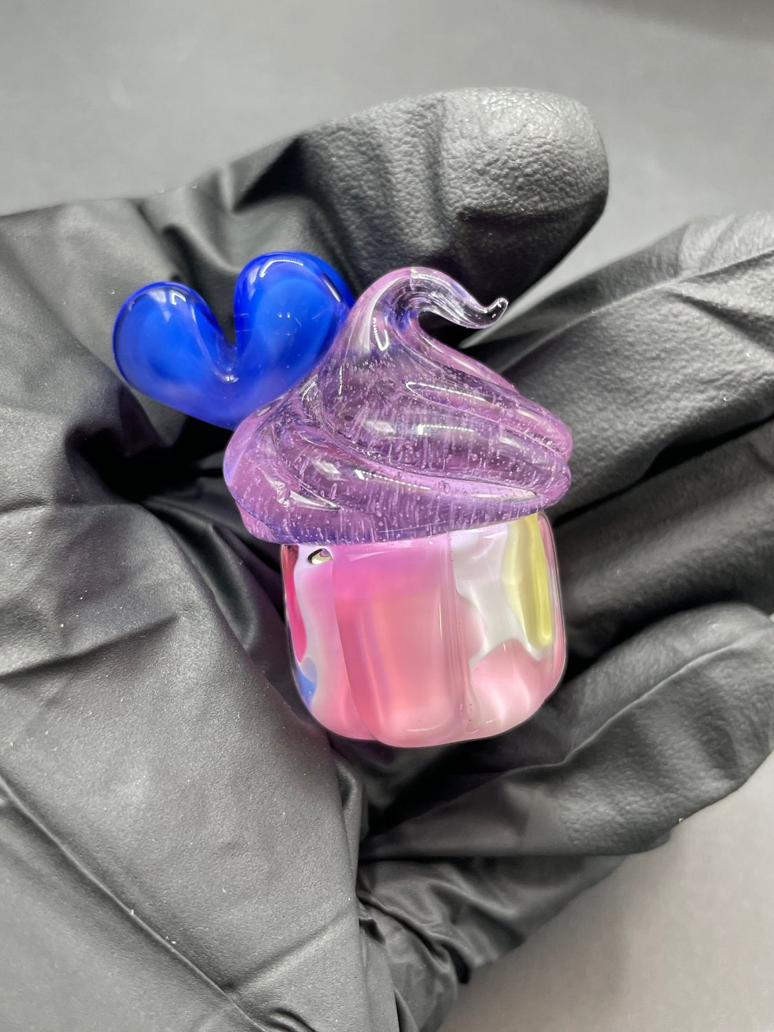 Bambi Glass - Cupcake Pendant #6