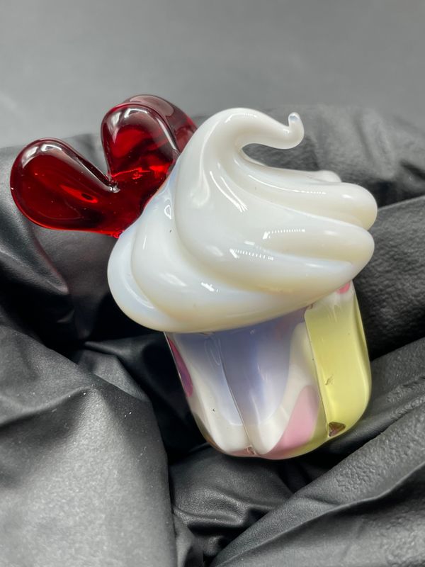 Bambi Glass - Cupcake Pendant #1