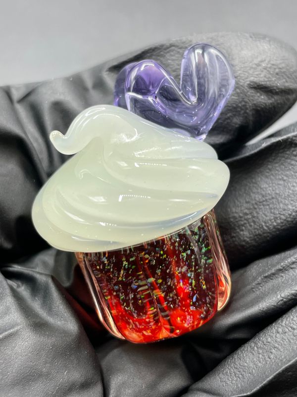 Bambi Glass - Cupcake Pendant #4