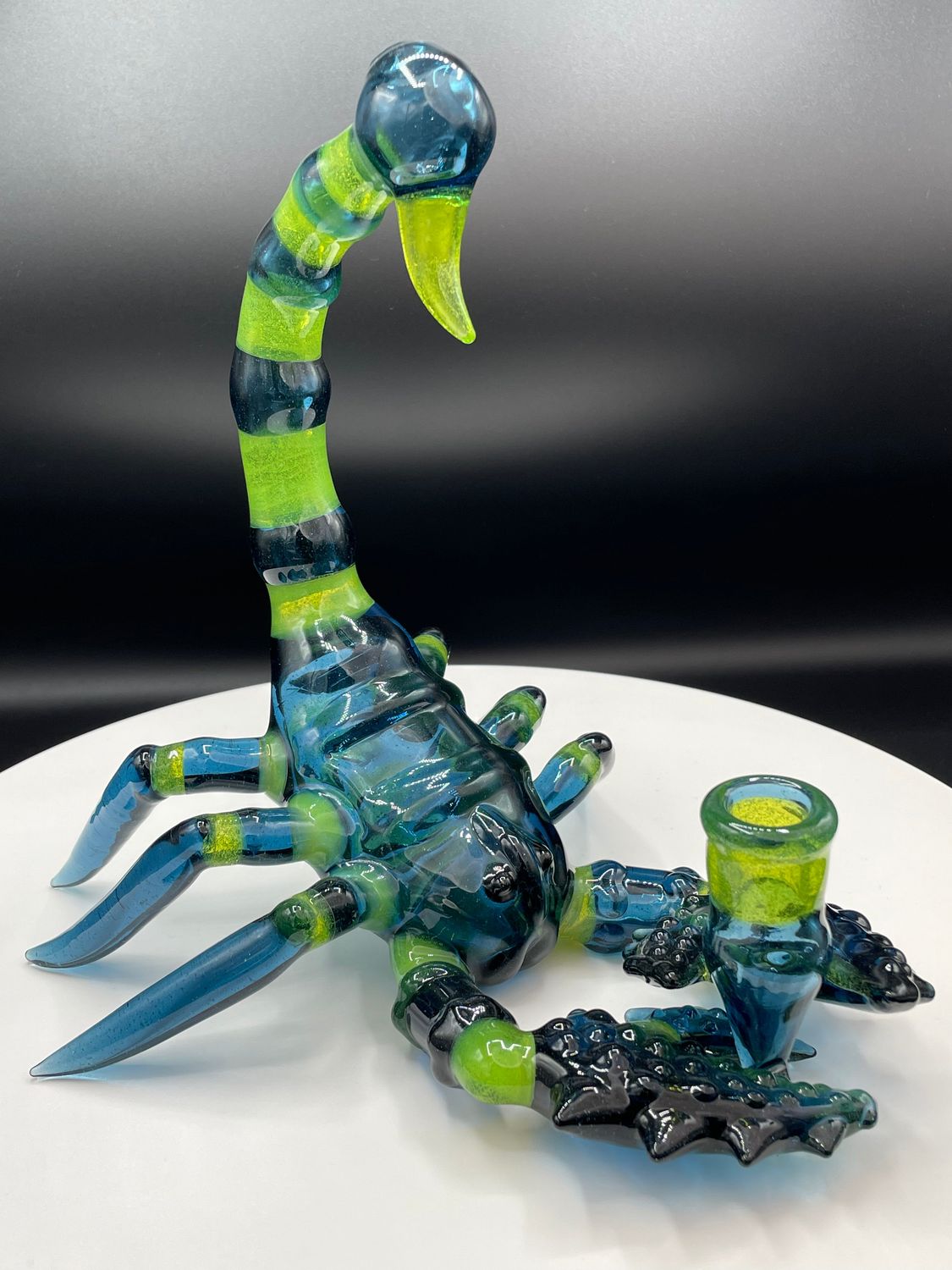 Mako Glass - Scorpion