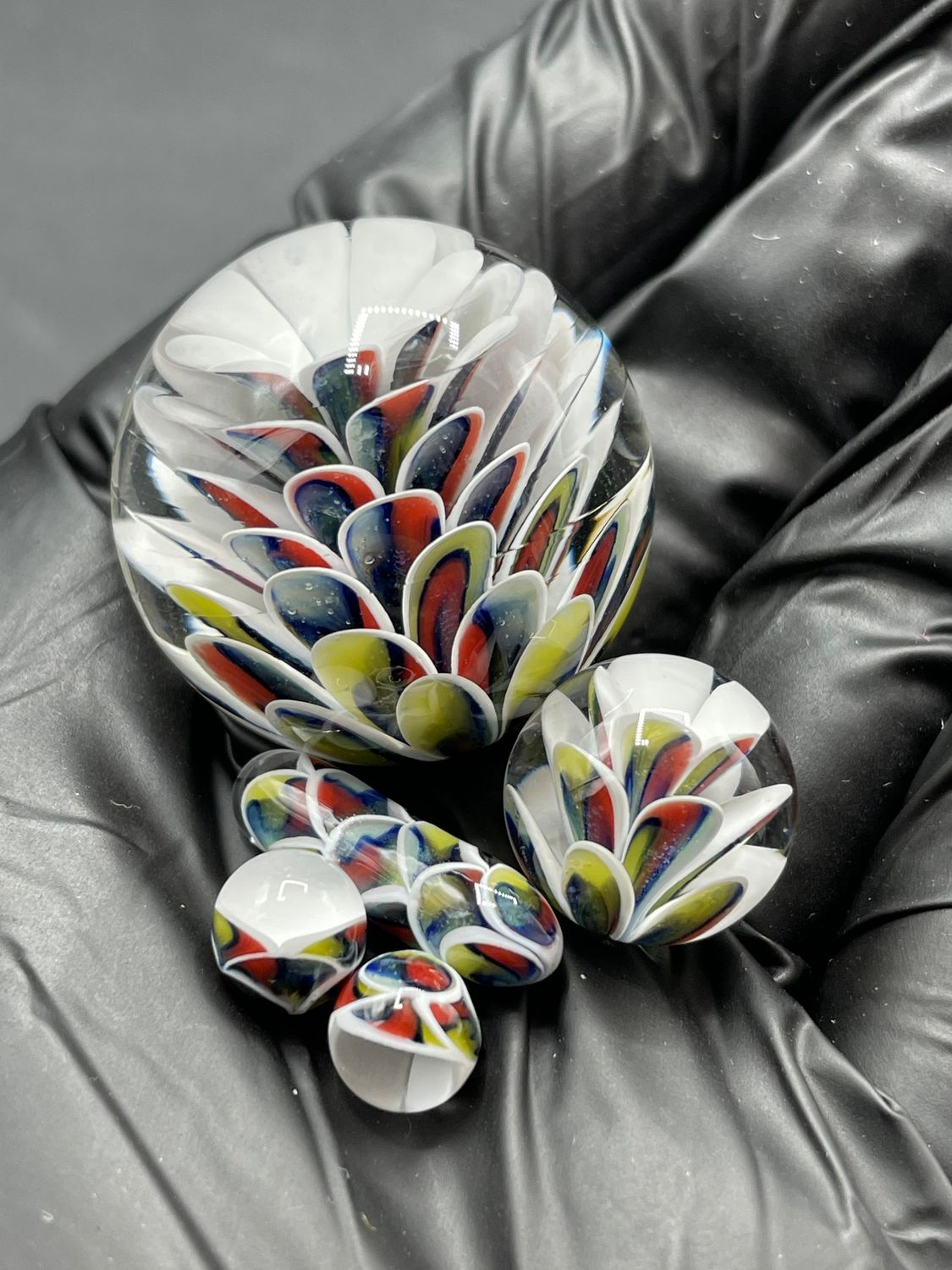 Divleli Glass - 5pc Multicolor Dotstack Implosion Slurper Set