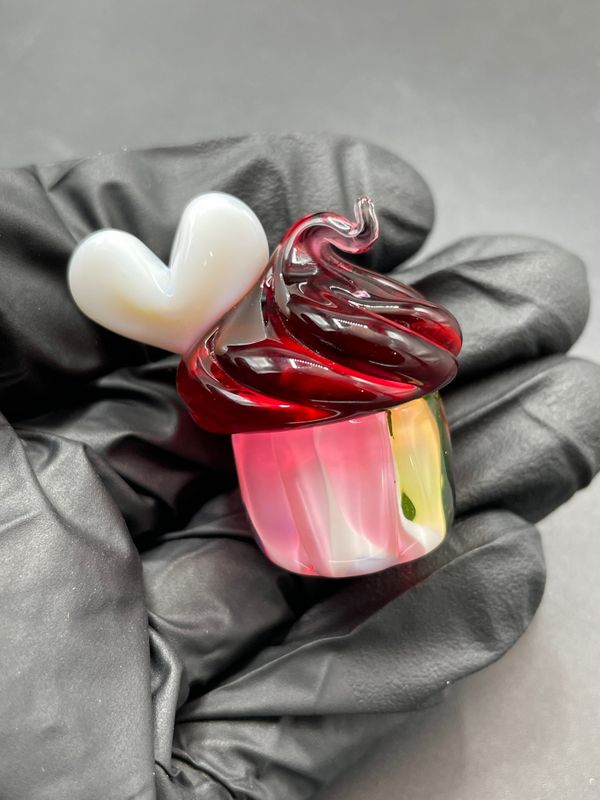 Bambi Glass - Cupcake Pendant #5