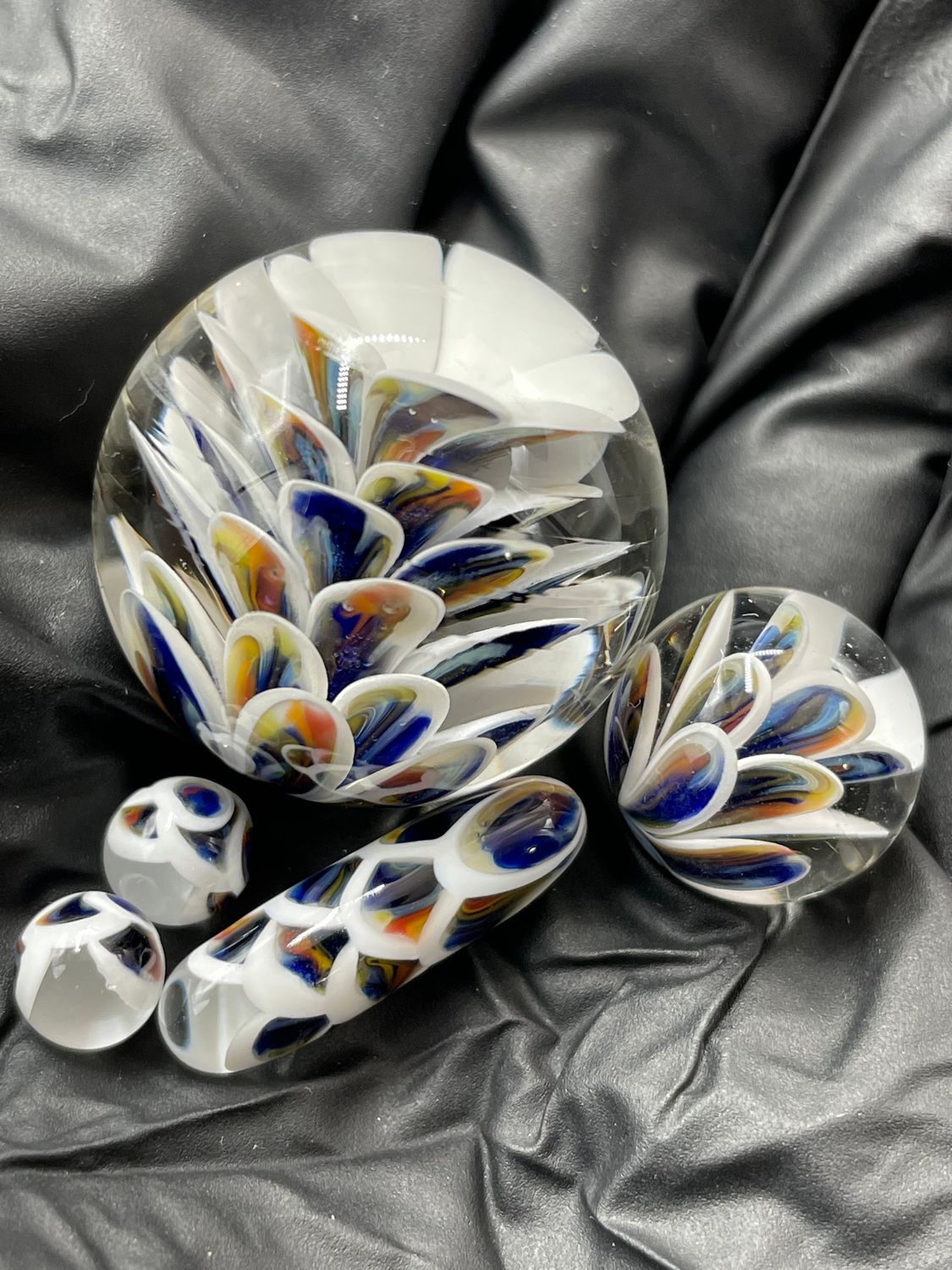 Divleli Glass - 5pc Multicolor Dotstack Implosion Slurper Set 1
